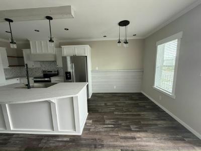 Photo 5 of 20 of home located at 3519 Campari Drive (Site 0128) Ellenton, FL 34222