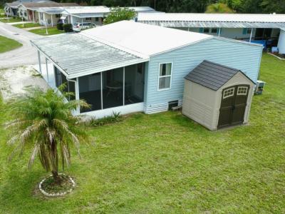 Photo 4 of 15 of home located at 601 Dogwood Cir. Wildwood, FL 34785