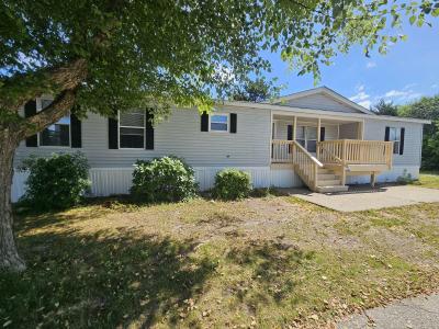 Photo 2 of 13 of home located at 8 Marigold Lane Port Jervis, NY 12771