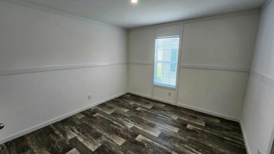 Photo 3 of 27 of home located at 6539 Townsend Rd, #106 Jacksonville, FL 32244