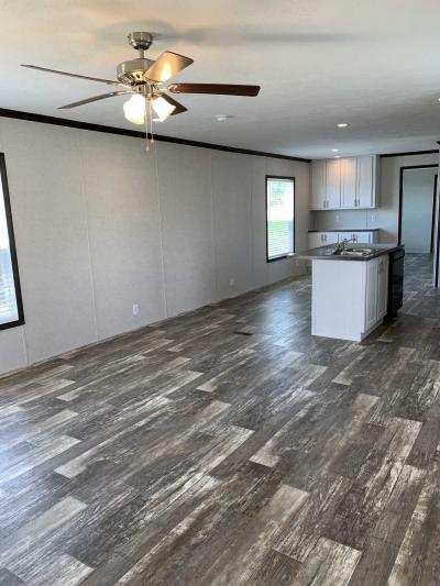 Photo 4 of 10 of home located at 569 Aspen Drive Old Monroe, MO 63369