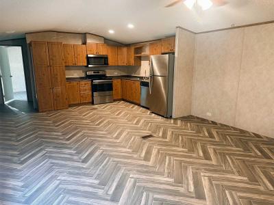 Mobile Home at 3201 E Macarthur Rd Lot 86 Wichita, KS 67216