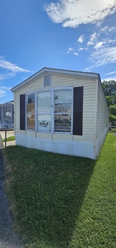 Photo 4 of 8 of home located at 484 Mirabile Dundalk, MD 21224
