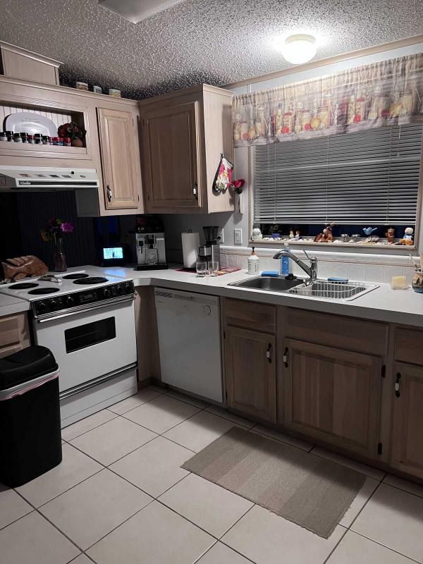 1994 Palm Harbor 5000 Series Manufactured Home