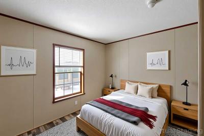 Photo 4 of 19 of home located at 2607 Thornbury Lane Almont, MI 48003