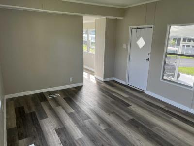 Photo 4 of 7 of home located at 101 Oakhill Ridge Rd Valrico, FL 33594