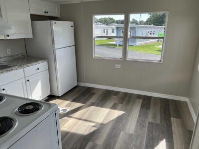 Photo 3 of 7 of home located at 101 Oakhill Ridge Rd Valrico, FL 33594
