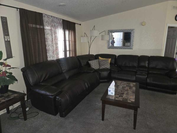 2002 Schult Schult Manufactured Home