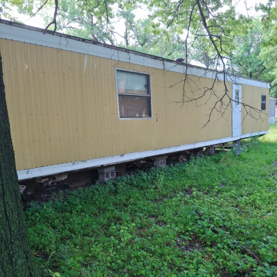 Mobile Home at 930 Graphic Arts Rd, Lot 29 Emporia, KS 66801