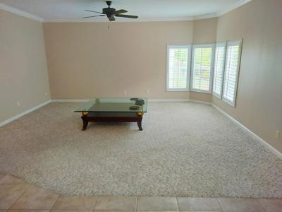 Photo 2 of 32 of home located at 1071 Donegan Rd, 632 Largo, FL 33771