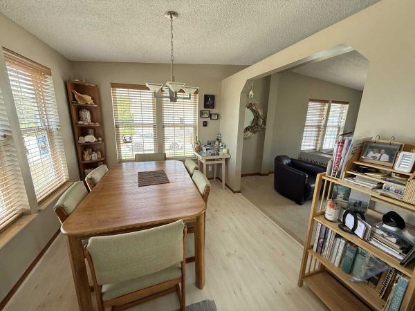 1993 SHAMROCK REGENCY Manufactured Home