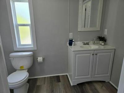Photo 5 of 21 of home located at 8750 Symmes Rd. Unit 112 Gibsonton, FL 33534