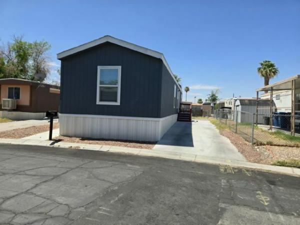 2020 Clayton - Buckeye AZ Mobile Home For Sale