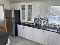 1989 Tropical Manufactured Home
