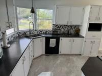 1989 Tropical Manufactured Home