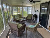 1989 Tropical Manufactured Home
