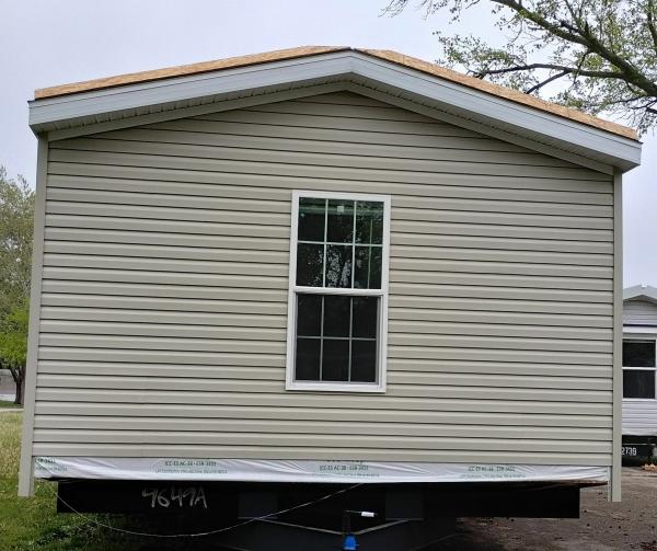 Photo 1 of 2 of home located at 2924 Scotland Dr Lot Sc2924 Columbus, IN 47203