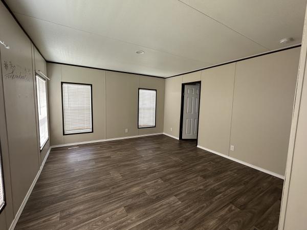 2019 Fleetwood 240EG28563X Mobile Home