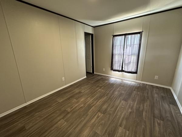 2019 Fleetwood 240EG28563X Mobile Home