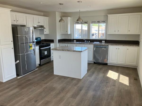 2025 Champion Home Builders, Inc. mobile Home