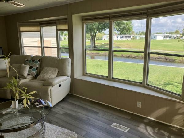 1981 TWIN Manufactured Home