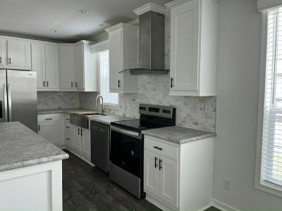 Photo 4 of 20 of home located at 3309 Caper Court (Site 0151) Ellenton, FL 34222