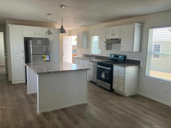 2025 Champion Home Builders, Inc. mobile Home