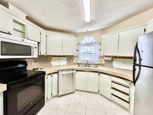 1989 SUNM N13408A/B Mobile Home