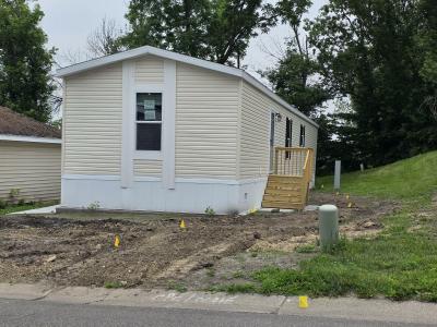 Photo 2 of 17 of home located at 12 Kelly Rd #295 Chaska, MN 55318