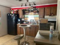1980 DMH Corperation Manufactured Home
