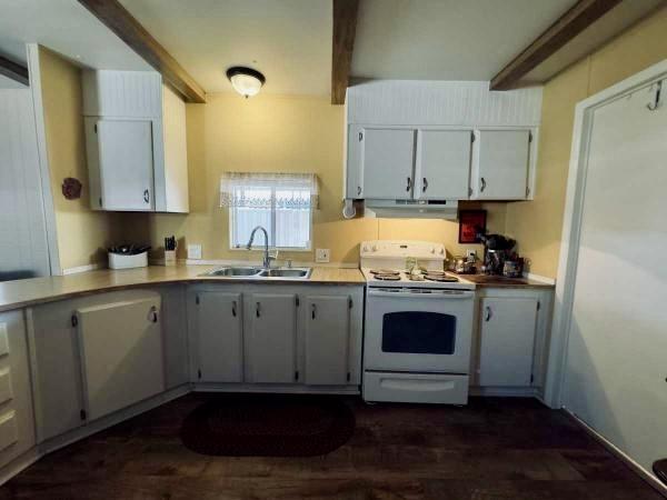 1983 Flamingo Manufactured Home