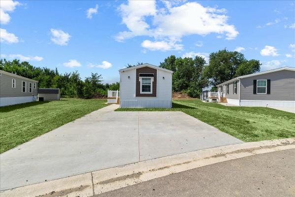 2025 Adventure 113 6763V  Home