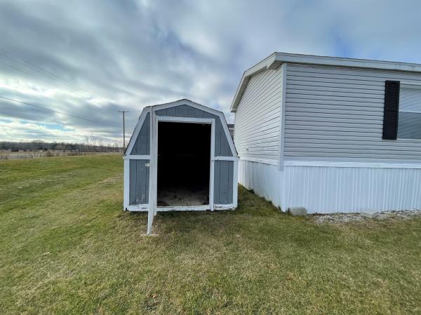 1995 COMMODORE 252  Home