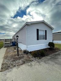 1995 COMMODORE 252  Home