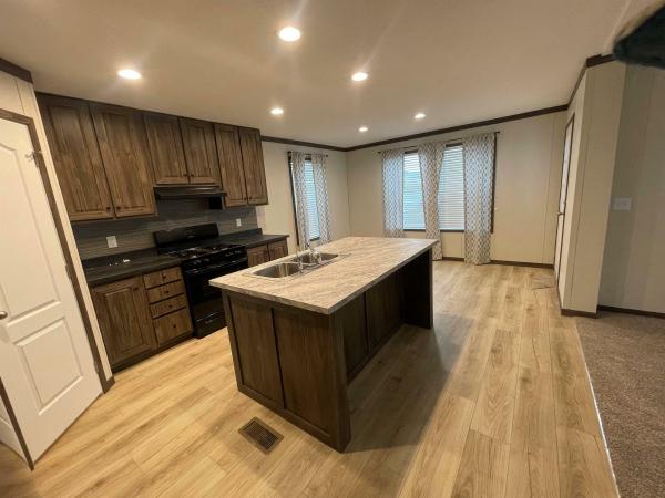 2024 Clayton 95PLH28523CH24  Home