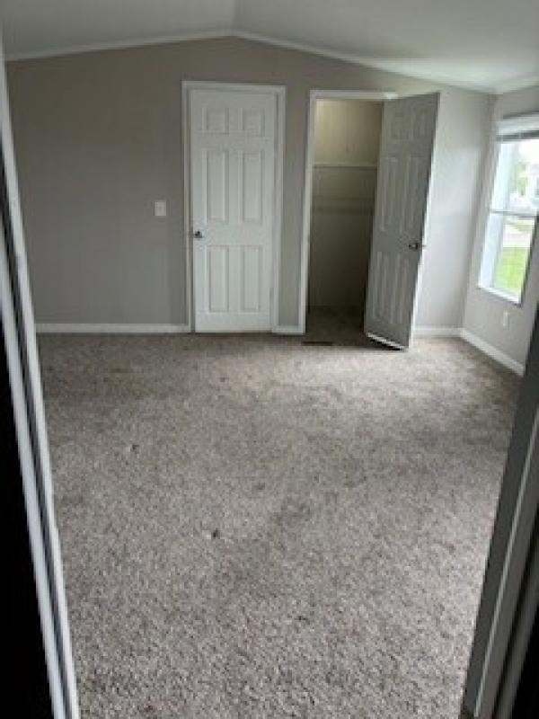 1995 FLEETWOOD 765 676  Home