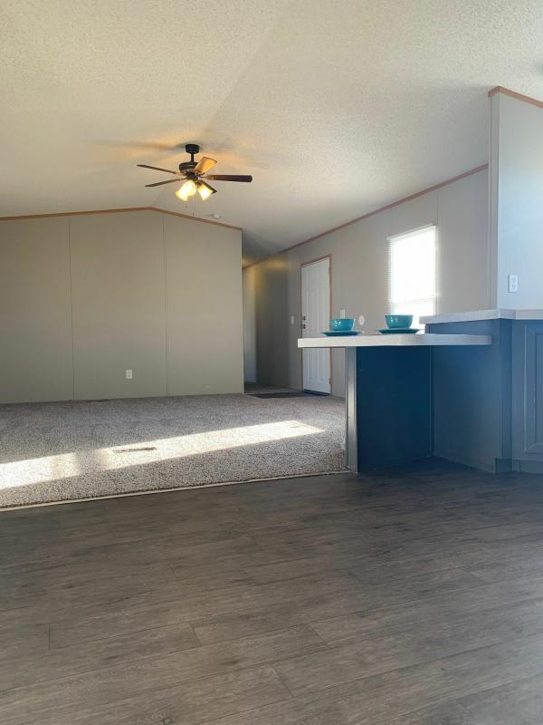 2005 Oak Creek Galaxy Mobile Home