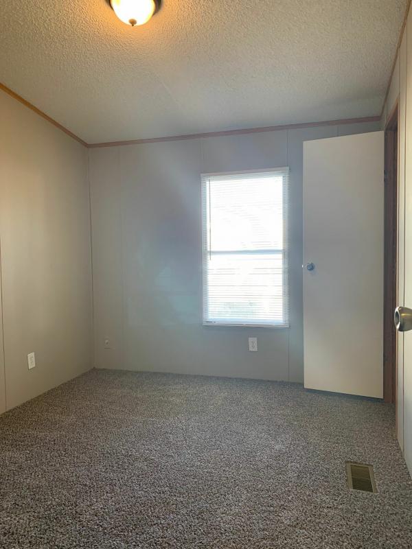2005 Oak Creek Galaxy Mobile Home