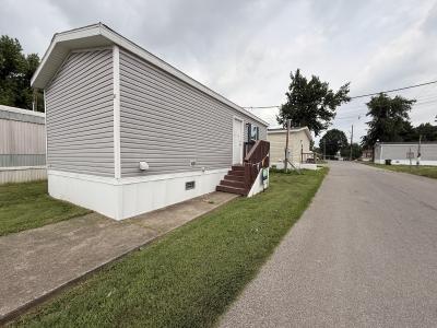 Mobile Home at 2009 Hamburg Pike Trlr 36 Jeffersonville, IN 47130