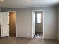 2021 Champion RA1670209 Mobile Home