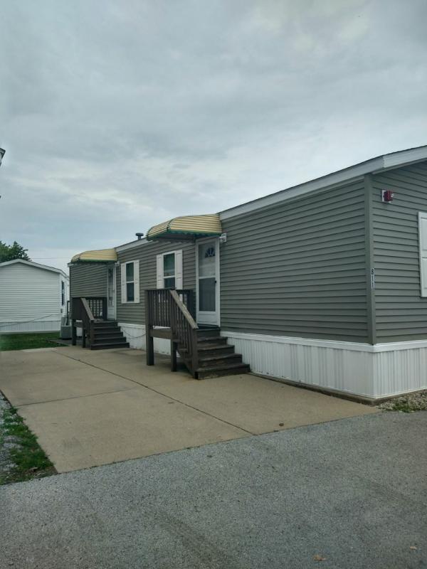 Photo 1 of 2 of home located at 8800 S. Harlem Ave #811 Bridgeview, IL 60455