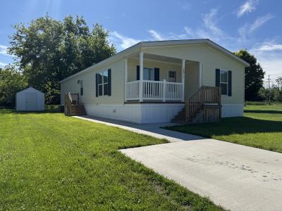 Mobile Home at 28917 Oakwood Flat Rock, MI 48134