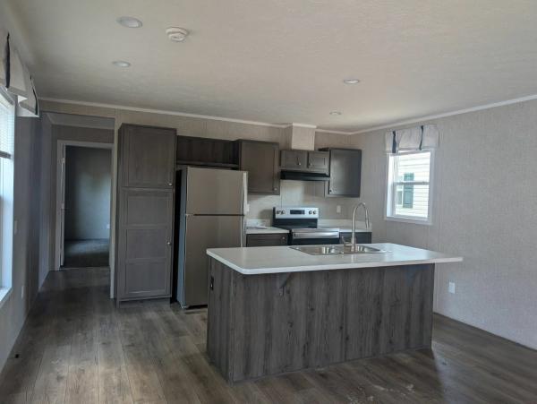 2025 Fairmont Homes Velocity Mobile Home