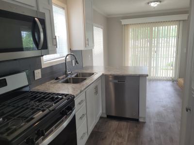 Mobile Home at 16 Canal Pontiac, MI 48341