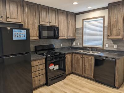 Mobile Home at 300 Forrest Ave., Lot #52 Springfield, IL 62702