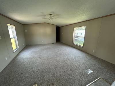 Photo 3 of 6 of home located at 3430 N. Peoria Drive Lot 22 Springfield, IL 62702