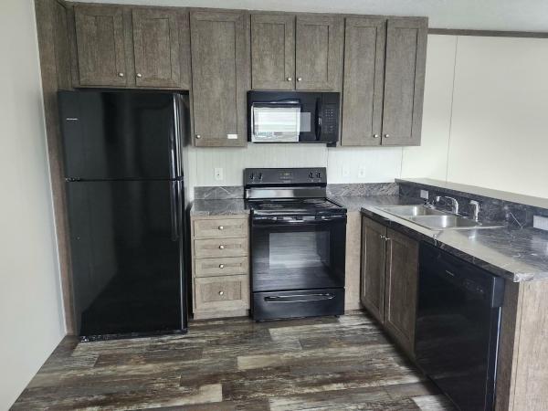 2021 Clayton - Wakarusa Mobile Home For Sale