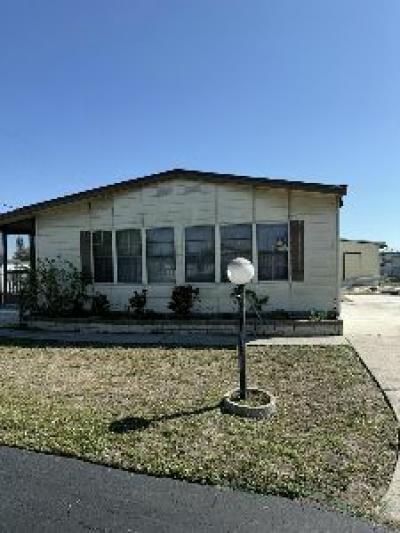 Mobile Home at 4530 9th St E Lot#001 Bradenton, FL 34203