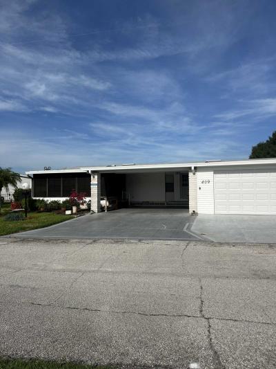 Photo 3 of 27 of home located at 4658 Cedar Brook Way Lot #409 Lakeland, FL 33801