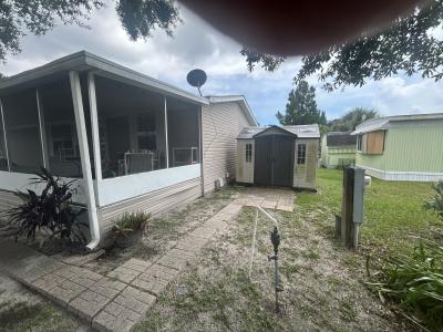 Photo 4 of 31 of home located at 8802 Westchester Road Tampa, FL 33635
